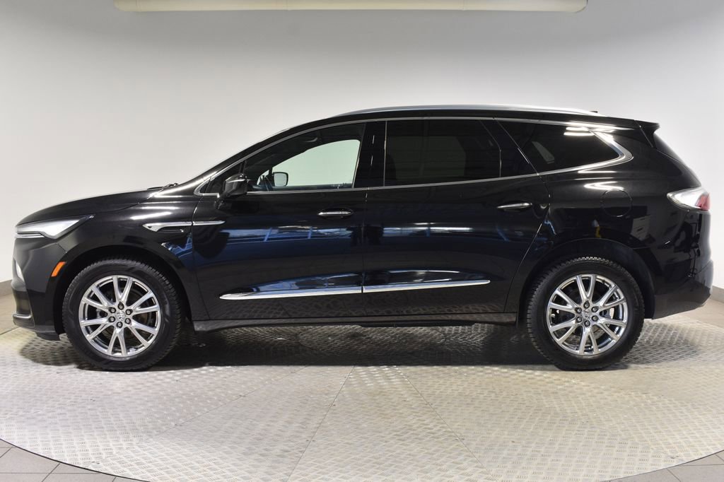 Used 2023 Buick Enclave Essence w/ Experience Buick Package image 2