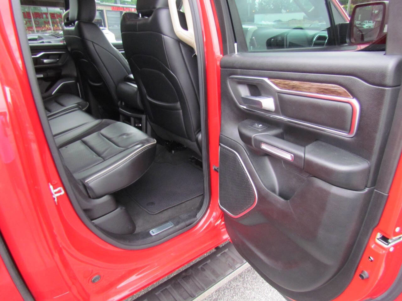 Used 2019 RAM 1500 Laramie image 14