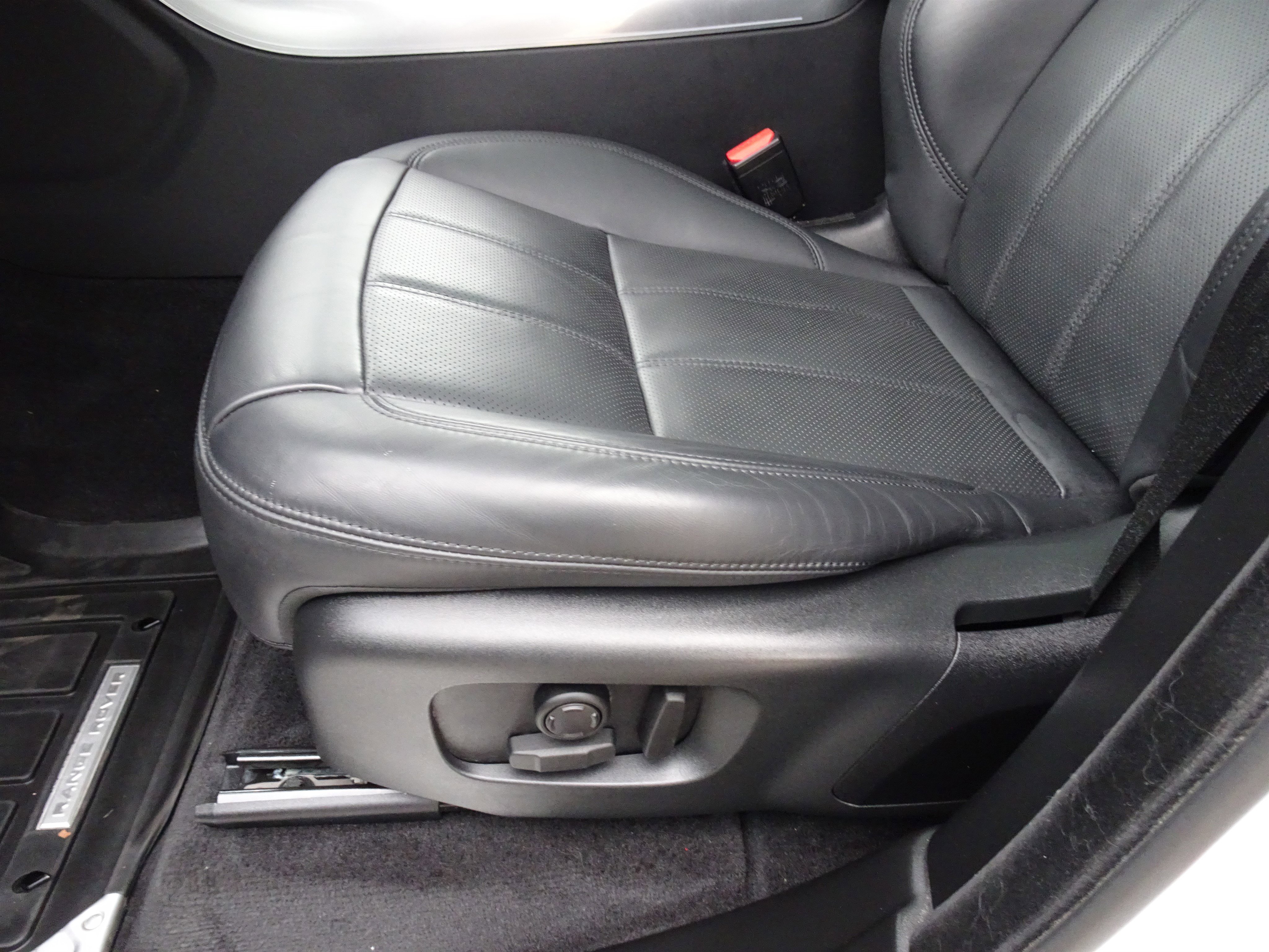 Certified 2022 Land Rover Range Rover Sport HSE Silver Edition image 14