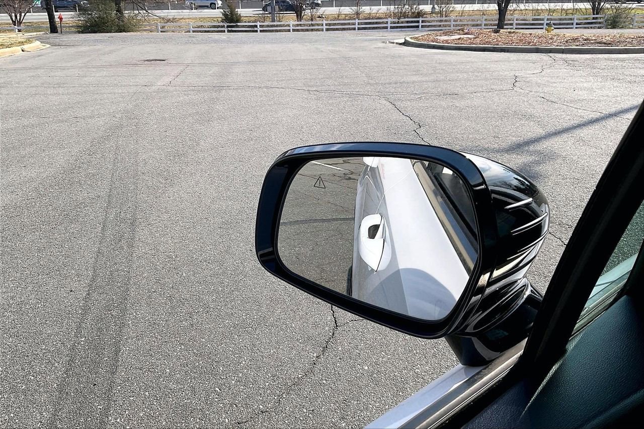 Used 2021 Kia Sorento SX image 31