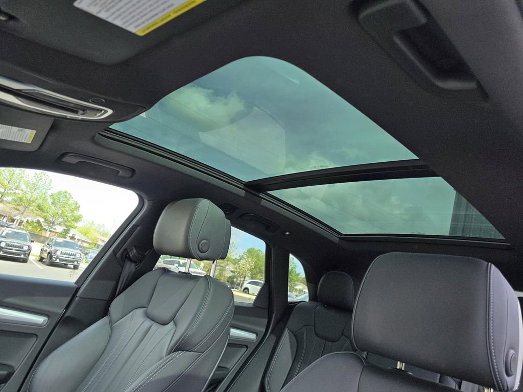 Used 2025 Audi Q5 2.0T Premium image 23