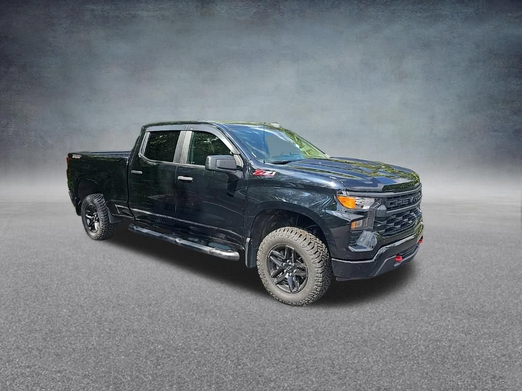 Used 2024 Chevrolet Silverado 1500 Custom Trail Boss AWD/4WD image 2