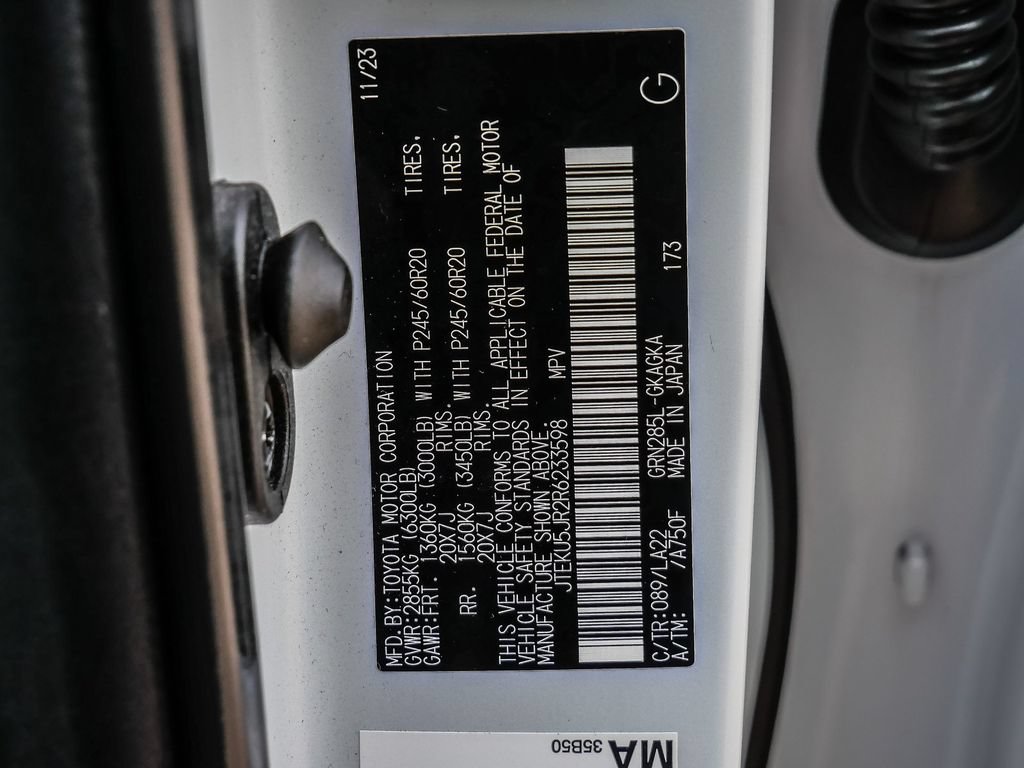 Used 2024 Toyota 4Runner Limited AWD/4WD image 47