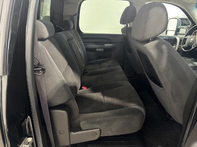 Used 2007 Chevrolet Silverado 2500 LT w/ 1LT Convenience Package image 17