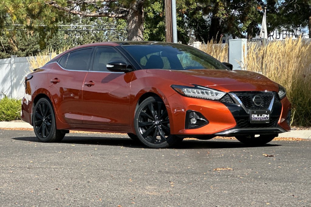 Used 2019 Nissan Maxima SR w/ Premium Package FWD image 2