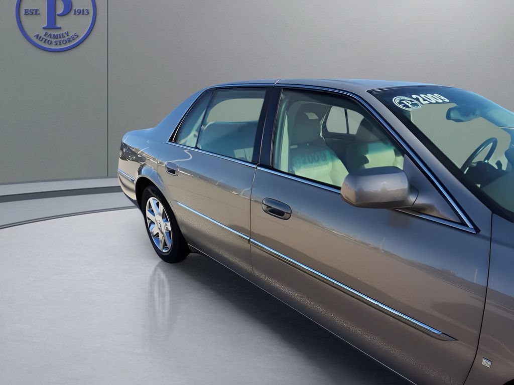 Used 2007 Cadillac DTS Luxury I w/ Sun And Sound Package FWD image 6