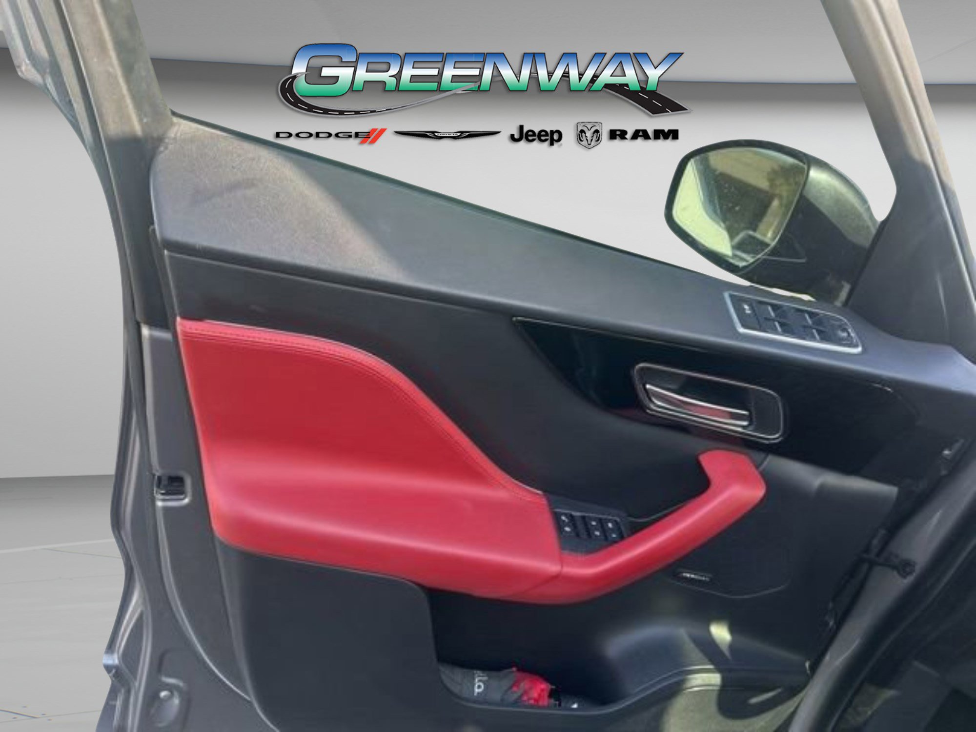 Used 2020 Jaguar F-PACE R-Sport image 26