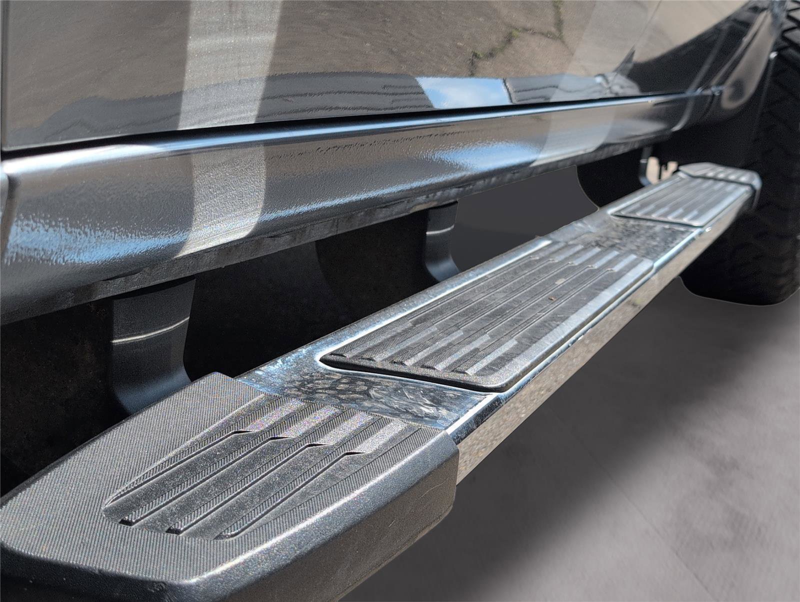 Used 2021 Chevrolet Silverado 1500 LTZ image 32