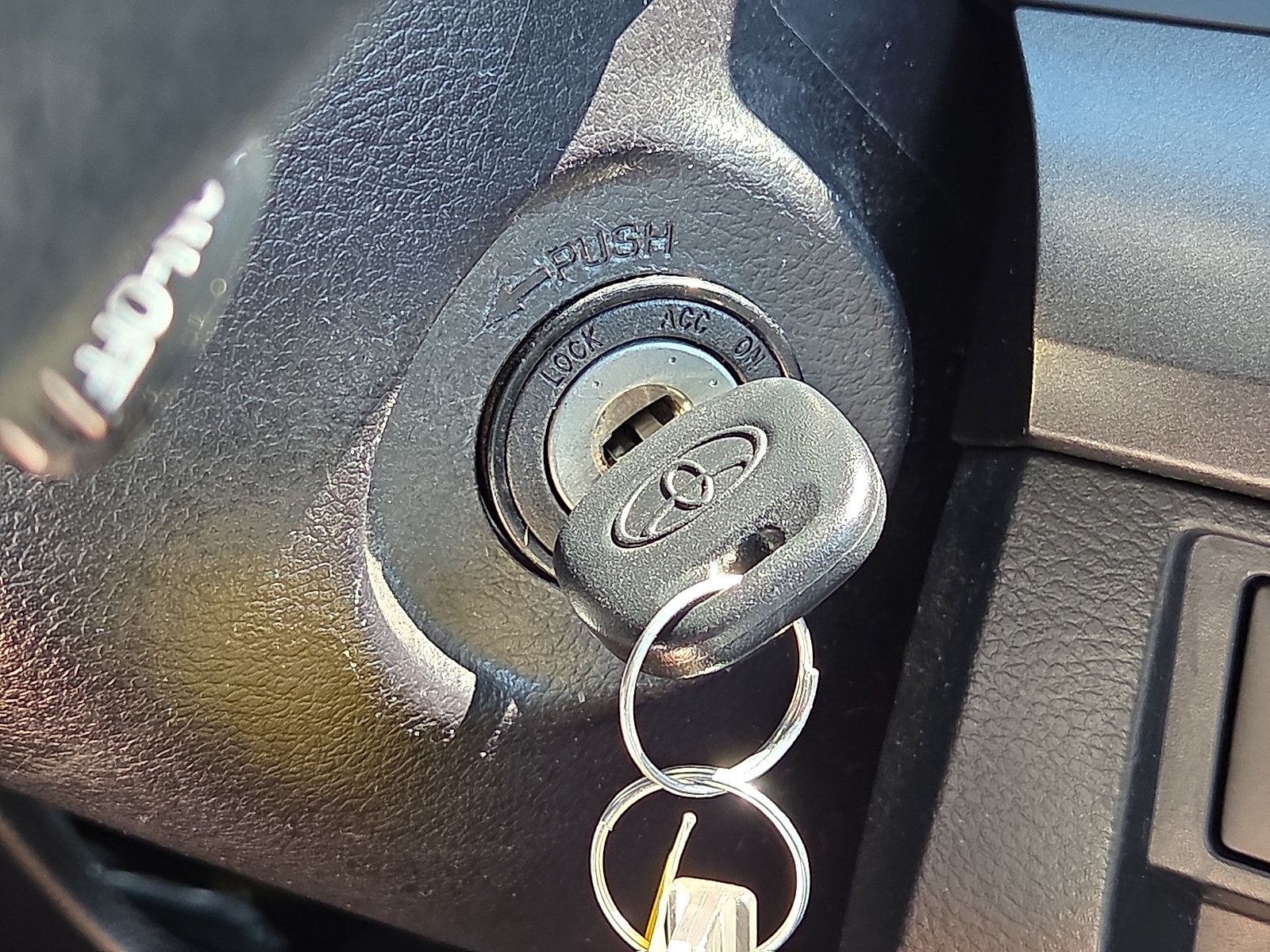 Used 2018 Toyota Tundra SR5 w/ TRD Sport Package AWD/4WD image 20