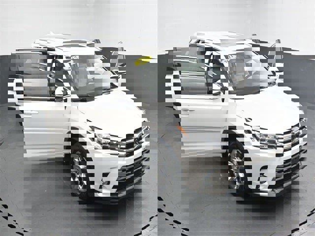 Used 2017 Toyota Highlander Limited image 47