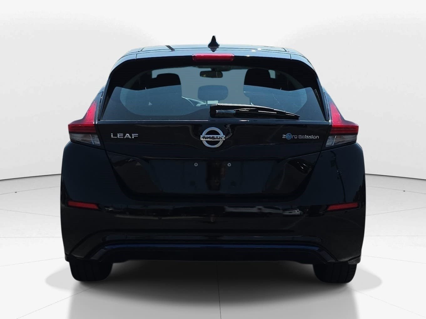 Used 2022 Nissan Leaf S FWD image 5