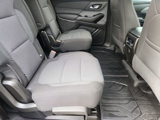 Used 2023 Chevrolet Traverse LT image 25
