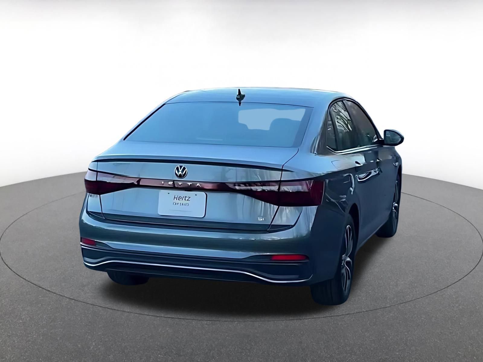 Used 2025 Volkswagen Jetta SE image 10