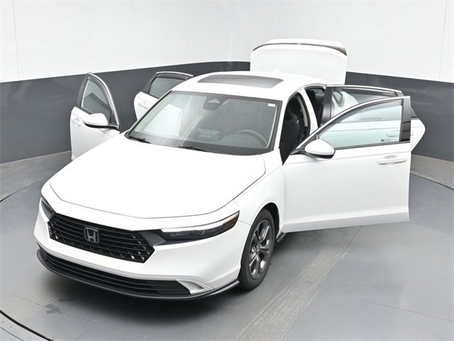 Certified 2023 Honda Accord EX image 49
