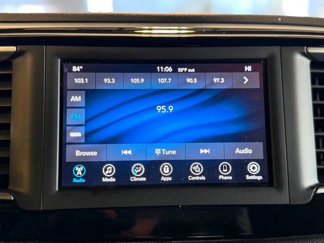 Used 2019 Chrysler Pacifica Touring Plus w/ S Appearance Package FWD image 30