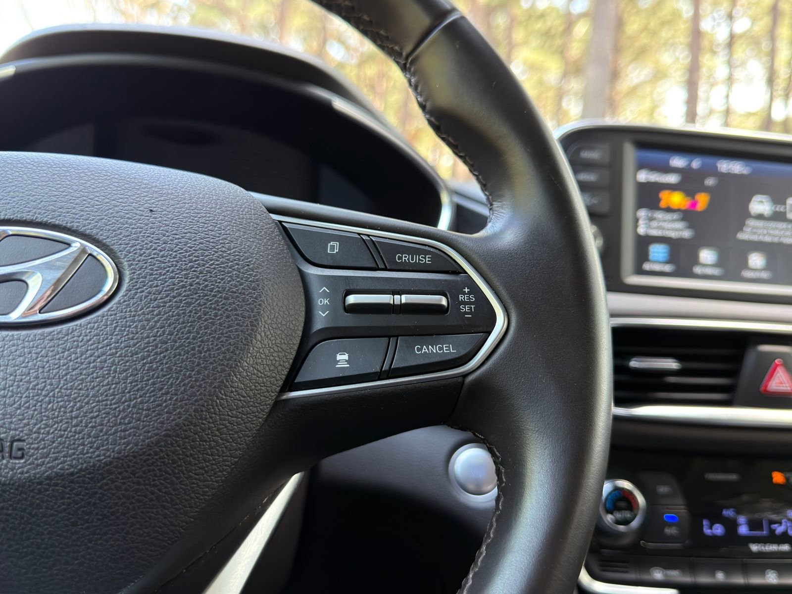 Used 2020 Hyundai Santa Fe SEL image 25