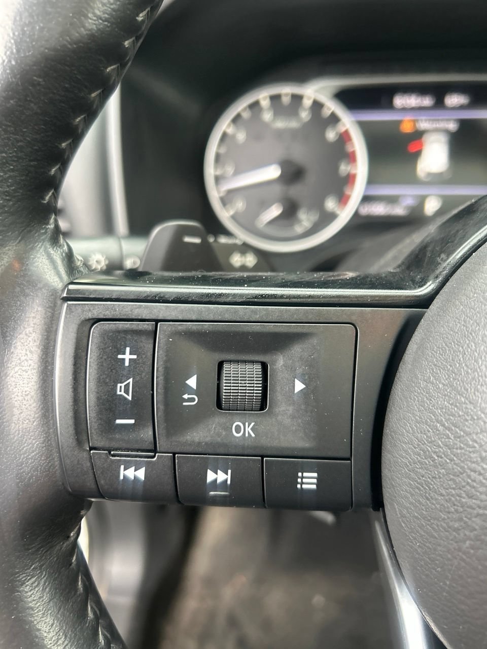 Used 2021 Nissan Rogue SV AWD/4WD image 20