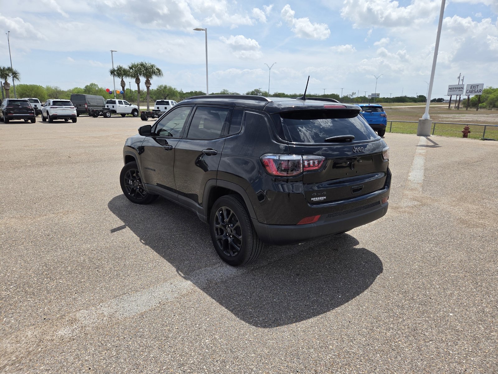 New 2026 Jeep Compass Latitude AWD/4WD image 5