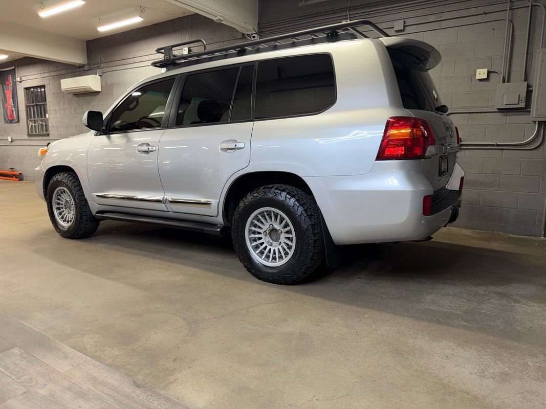 Used 2013 Toyota Land Cruiser AWD/4WD image 2