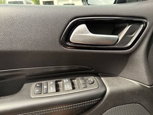 Used 2024 Dodge Durango SXT w/ 3rd Row Seating Group AWD/4WD image 13