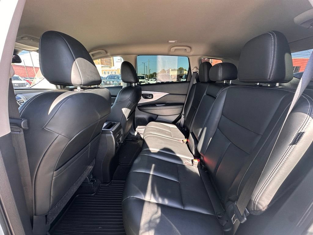Certified 2023 Nissan Murano SV w/ SV Midnight Edition Package FWD image 17