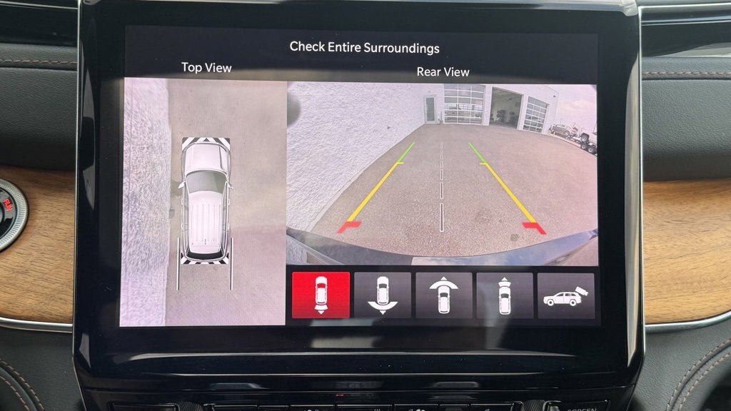 Used 2024 Jeep Grand Cherokee L Summit image 32