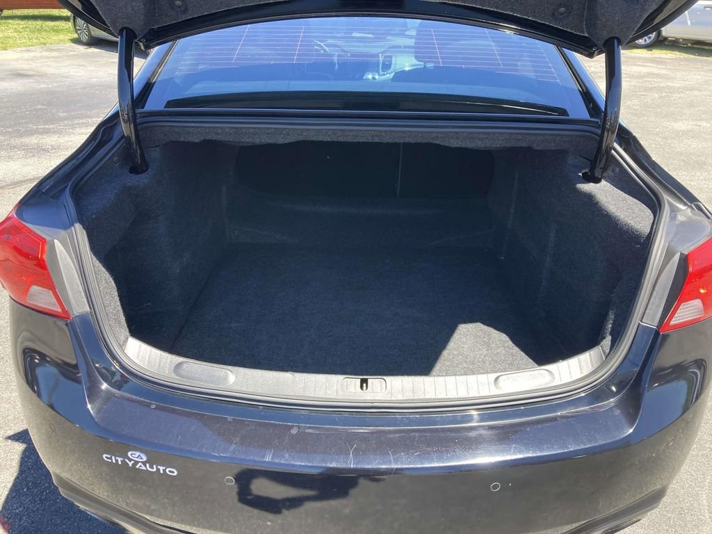 Used 2017 Chevrolet Impala Premier FWD image 14