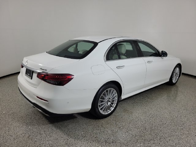 Used 2023 Mercedes-Benz E 350 4MATIC Sedan image 5