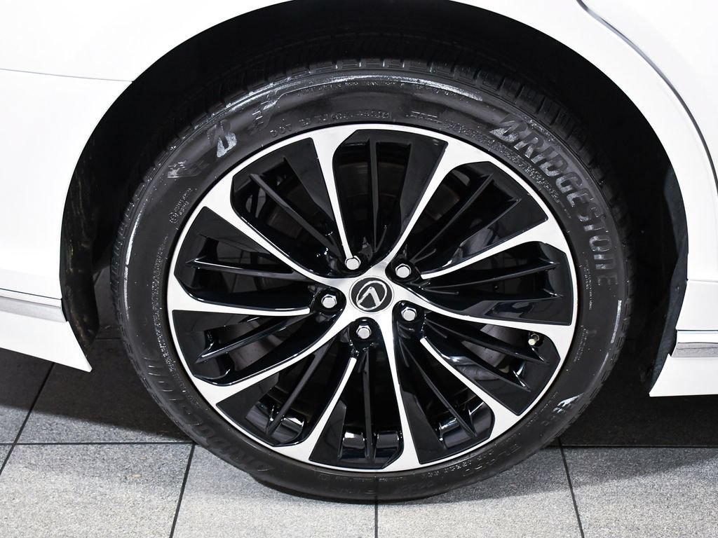Used 2022 Lexus LS 500h AWD w/ Luxury Package image 8