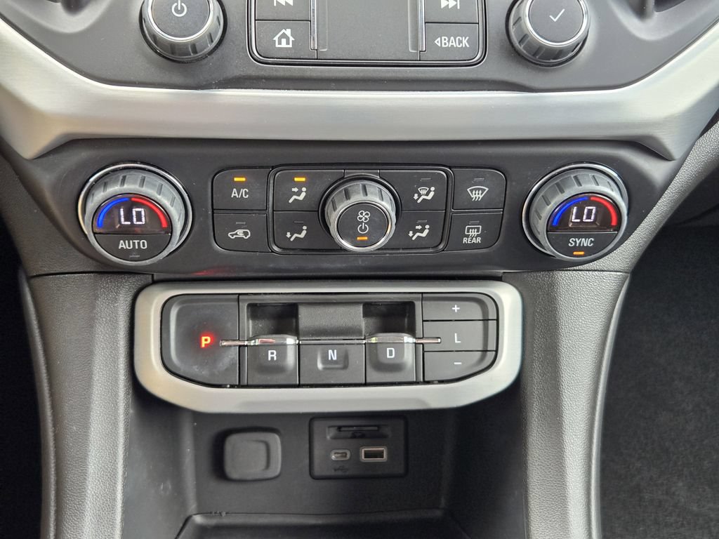Used 2023 GMC Acadia SLT FWD image 13