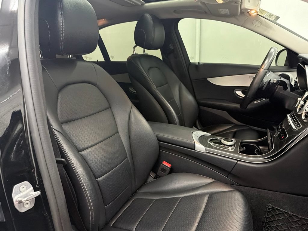 Certified 2019 Mercedes-Benz C 300 Sedan image 33
