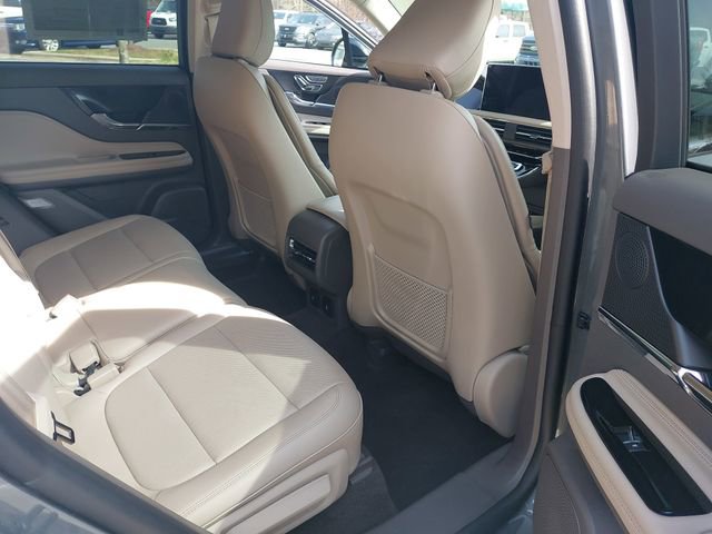 Used 2023 Lincoln Corsair AWD w/ Equipment Group 101A image 11