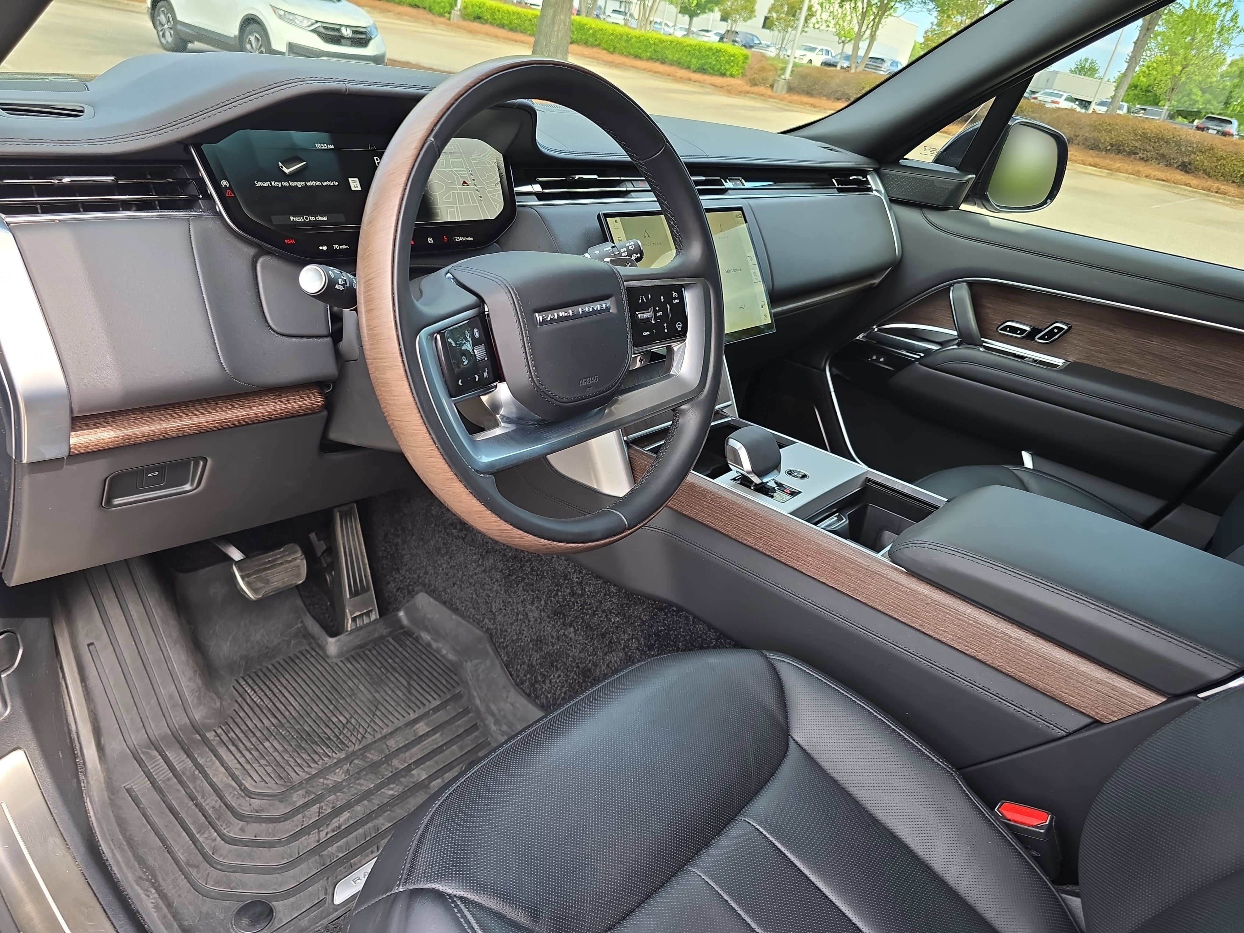 Certified 2025 Land Rover Range Rover Long Wheelbase Autobiography AWD/4WD image 17