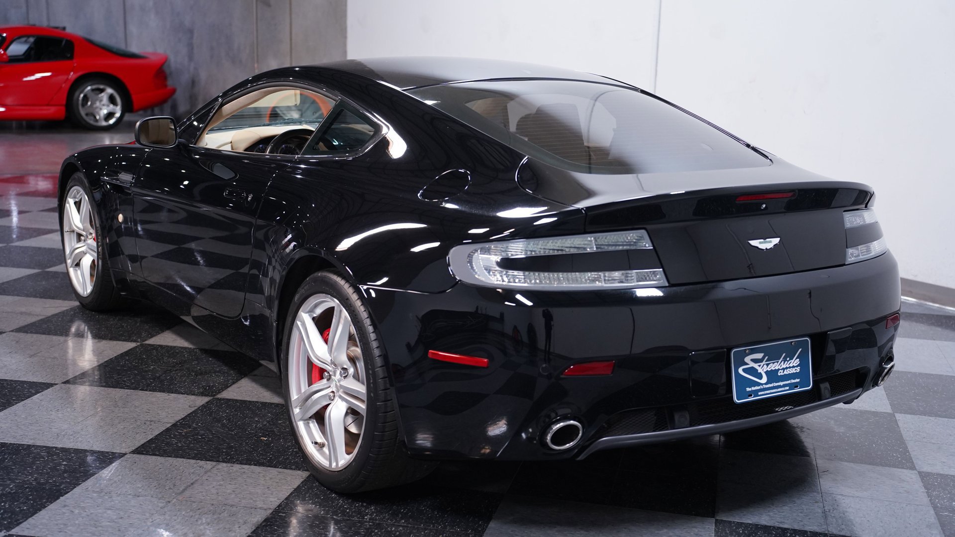 Used 2009 Aston Martin V8 Vantage V8 image 8