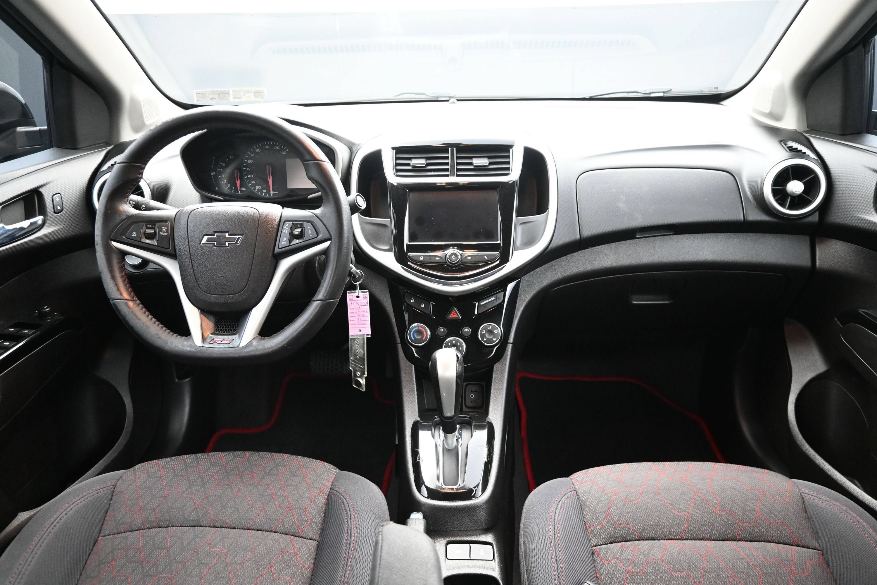 Used 2020 Chevrolet Sonic LT FWD image 23