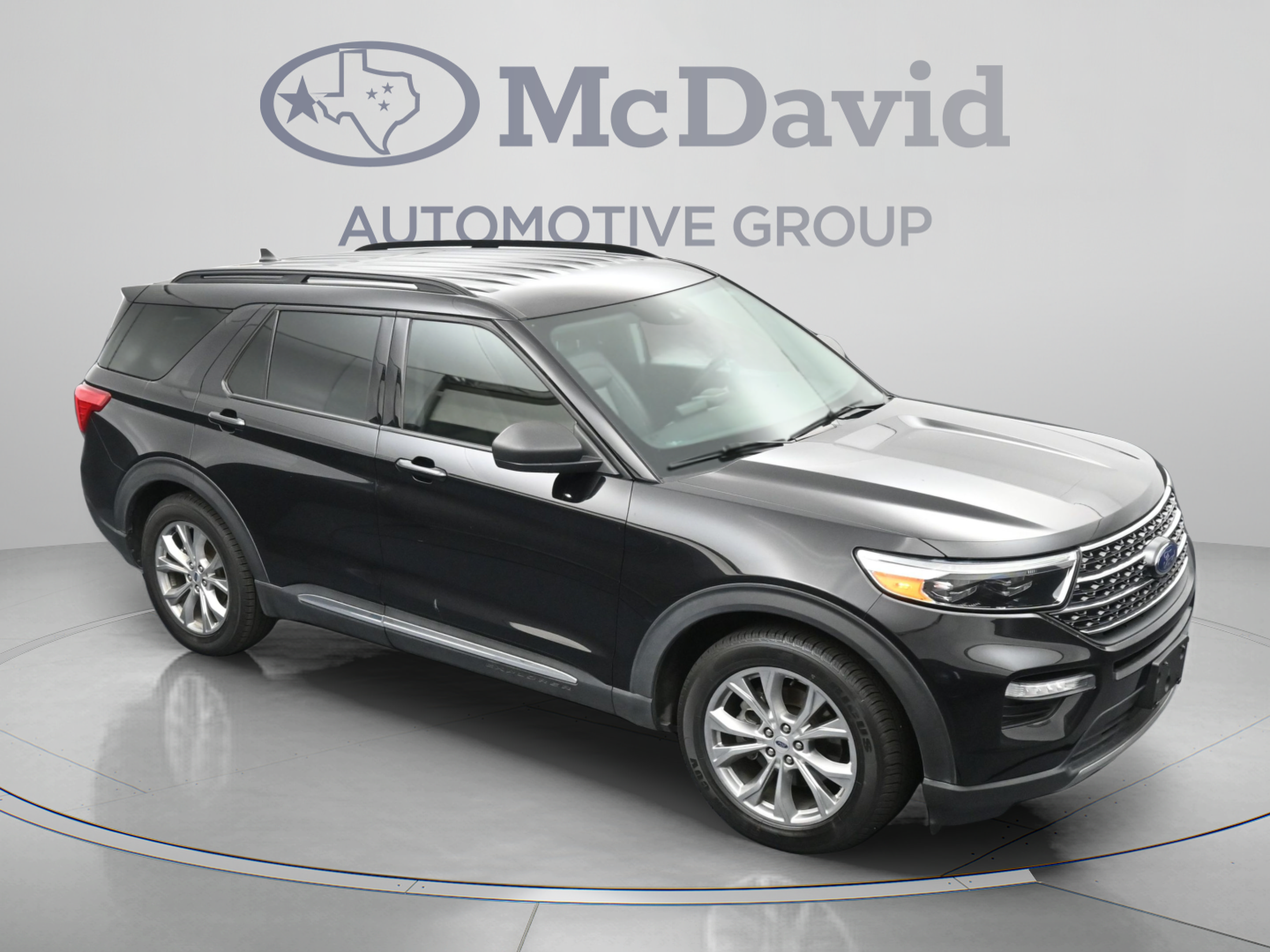 Used 2021 Ford Explorer XLT w/ Equipment Group 202A RWD image 33