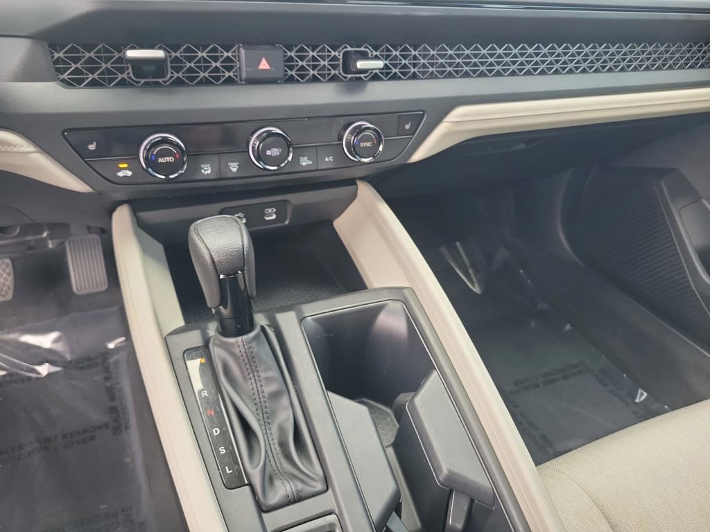 Used 2023 Honda Accord EX image 26