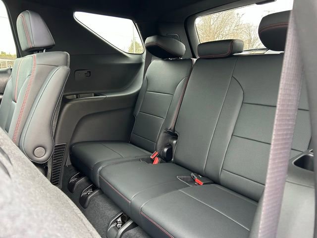 New 2026 Chevrolet Traverse RS w/ LPO, Floor Liner Package image 19