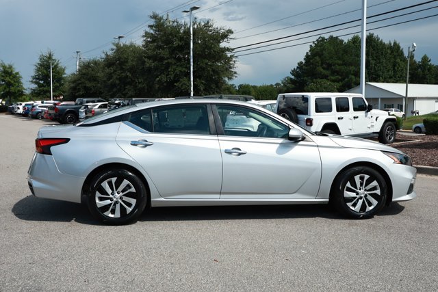 Used 2022 Nissan Altima 2.5 S FWD image 4