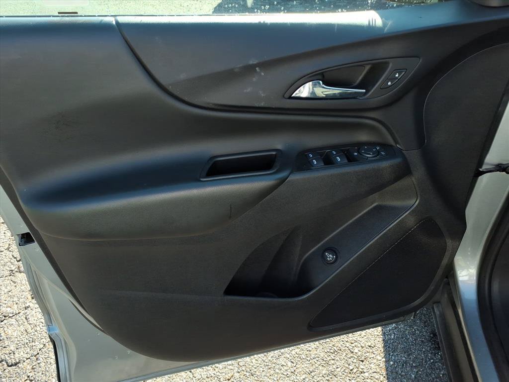 Used 2024 Chevrolet Equinox LT FWD image 22