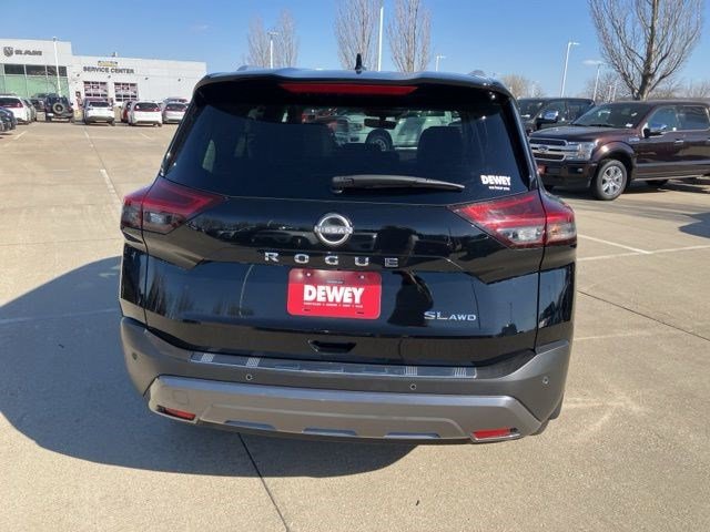 Used 2023 Nissan Rogue SL w/ SL Premium Package image 7