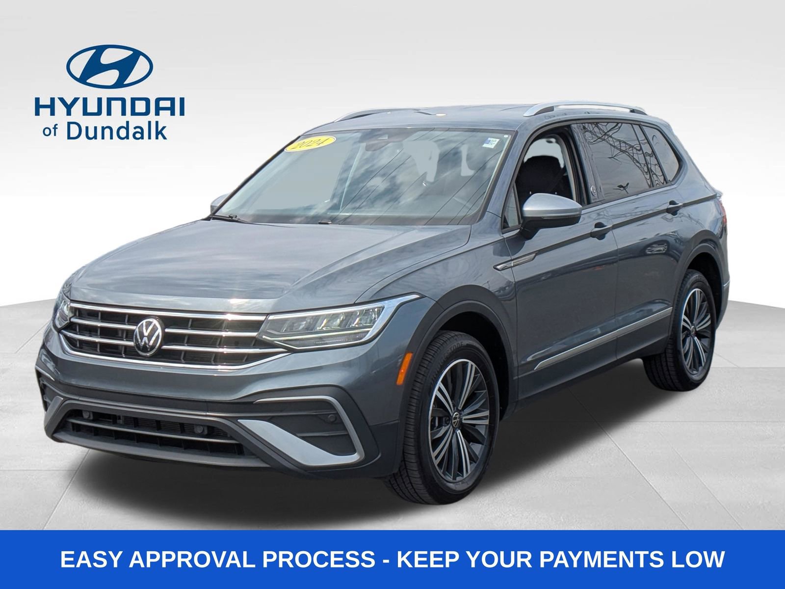 Used 2024 Volkswagen Tiguan Wolfsburg Edition image 1