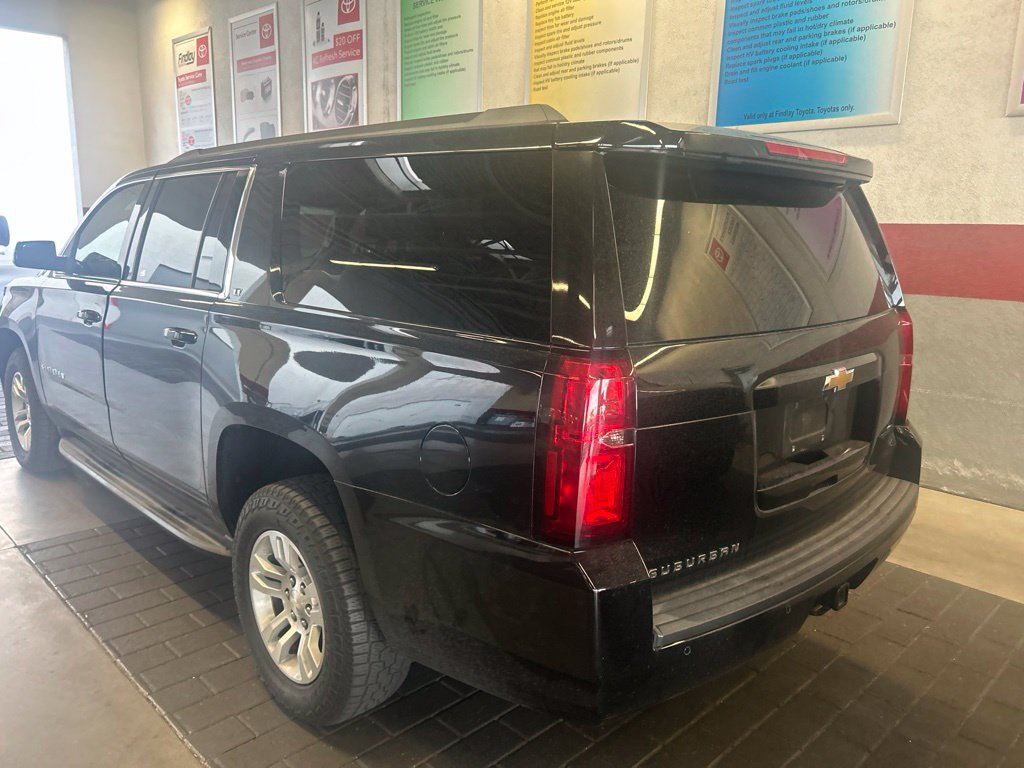 Used 2019 Chevrolet Suburban LT RWD image 4
