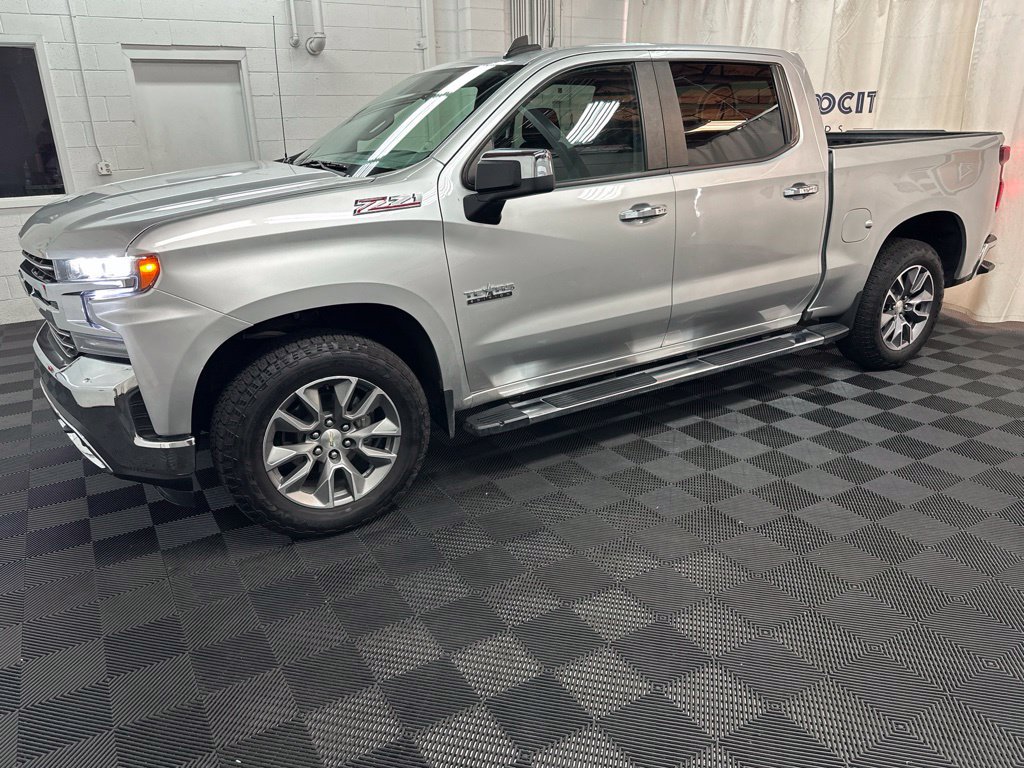 Used 2021 Chevrolet Silverado 1500 LT AWD/4WD image 5