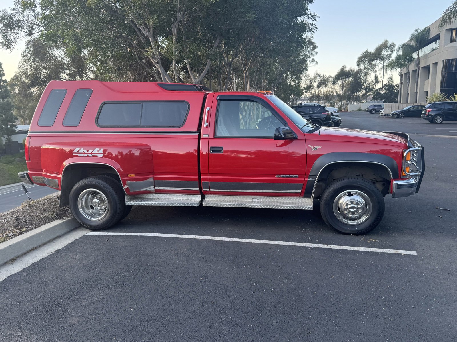 Used 1996 Chevrolet Silverado 3500 Reg Cab 131.5 WB 4WD image 3