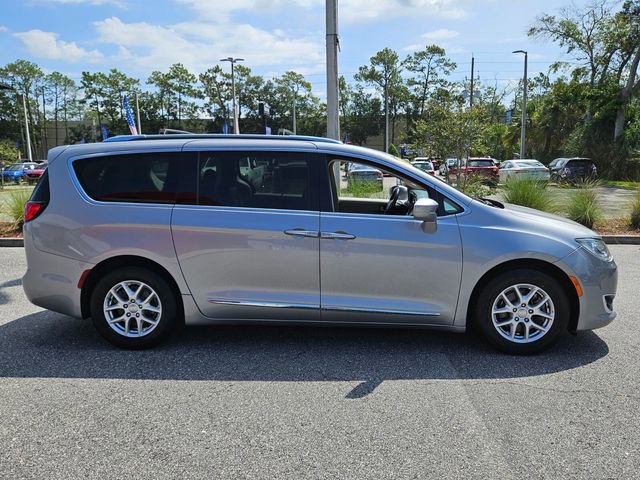 Used 2020 Chrysler Pacifica Touring-L image 15