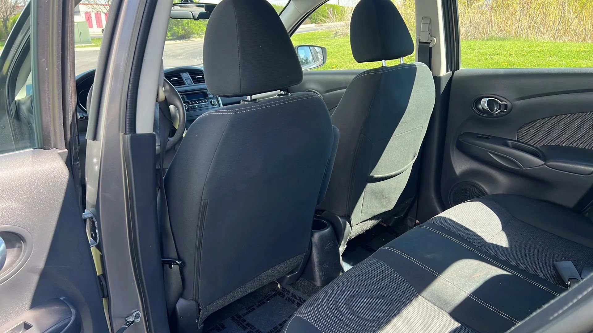 Used 2016 Nissan Versa SV FWD image 13