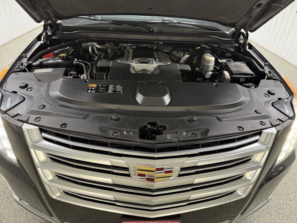 Used 2016 Cadillac Escalade ESV Platinum AWD/4WD image 42