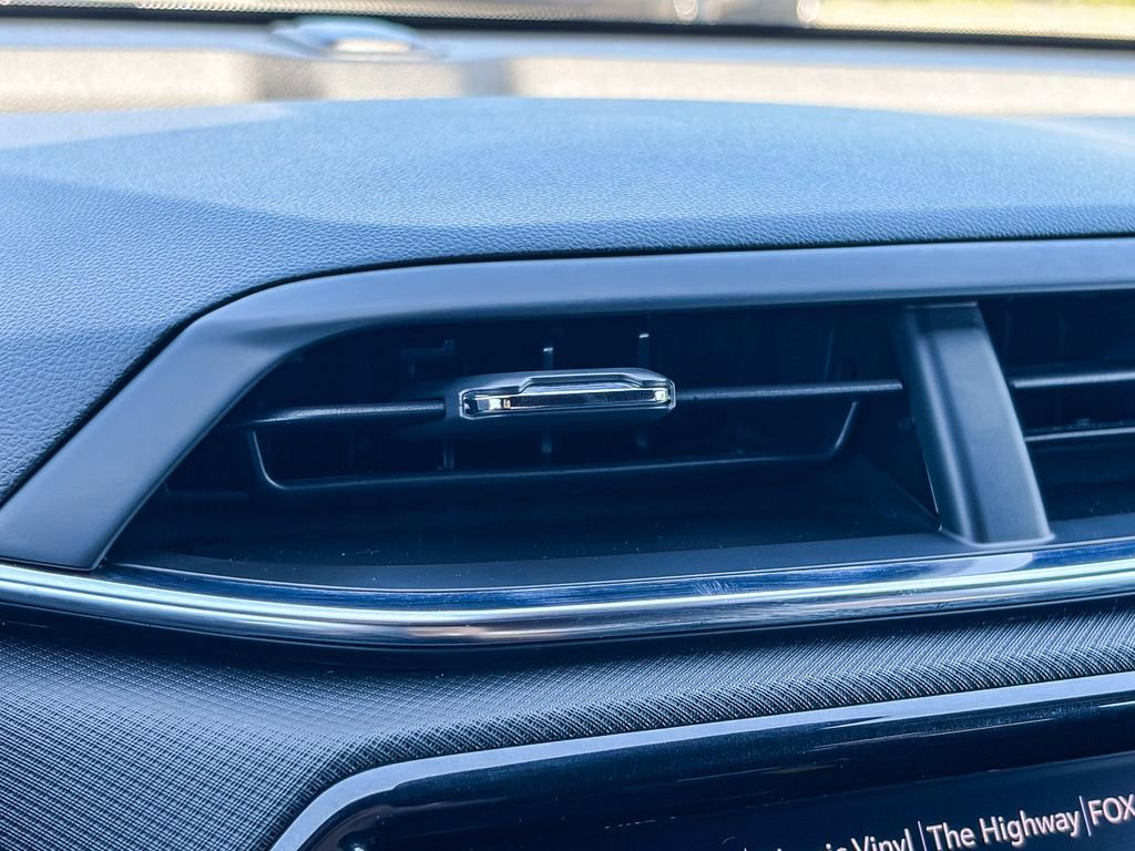 Certified 2023 Chevrolet TrailBlazer RS w/ Convenience Package image 25