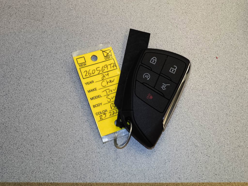 Used 2024 Chevrolet Traverse RS image 39